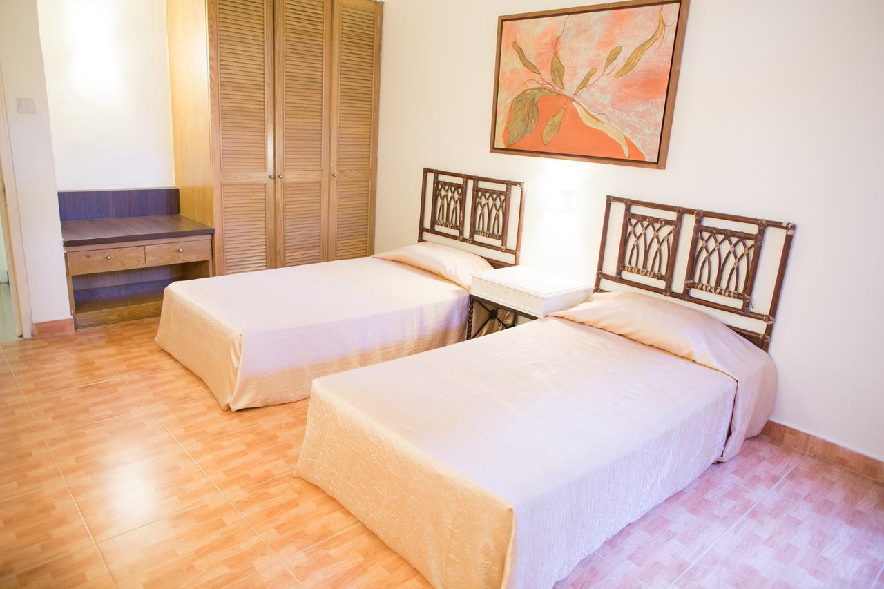 Aranda Country Club Hotel Singapore Buitenkant foto
